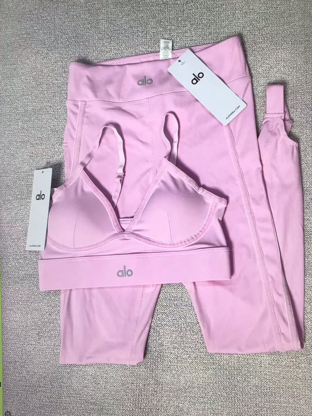 ALO Yoga Lavender Pink Bralette and Leggings Set - Picture 3 of 4